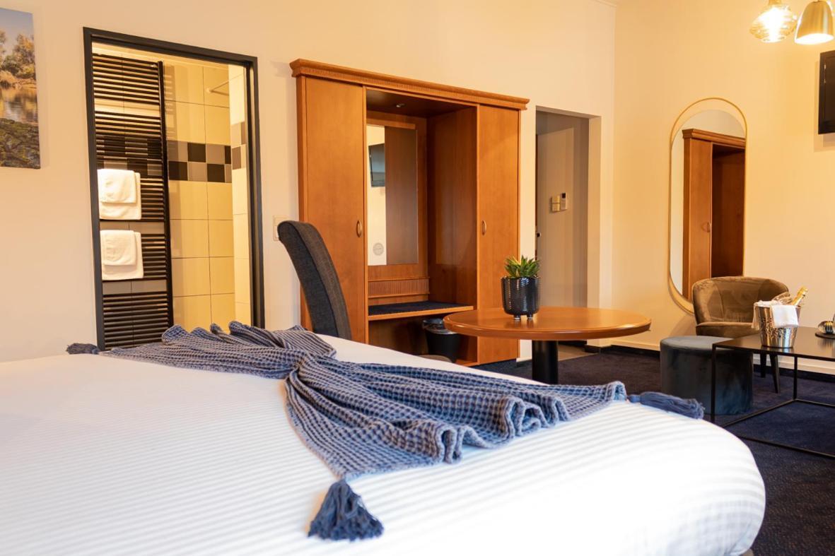 Guesthouse De Wissen ดิลเซน-สตอกเคม ภายนอก รูปภาพ