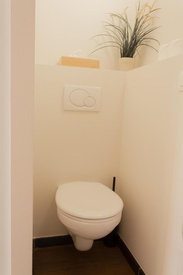 Guesthouse De Wissen ดิลเซน-สตอกเคม ภายนอก รูปภาพ